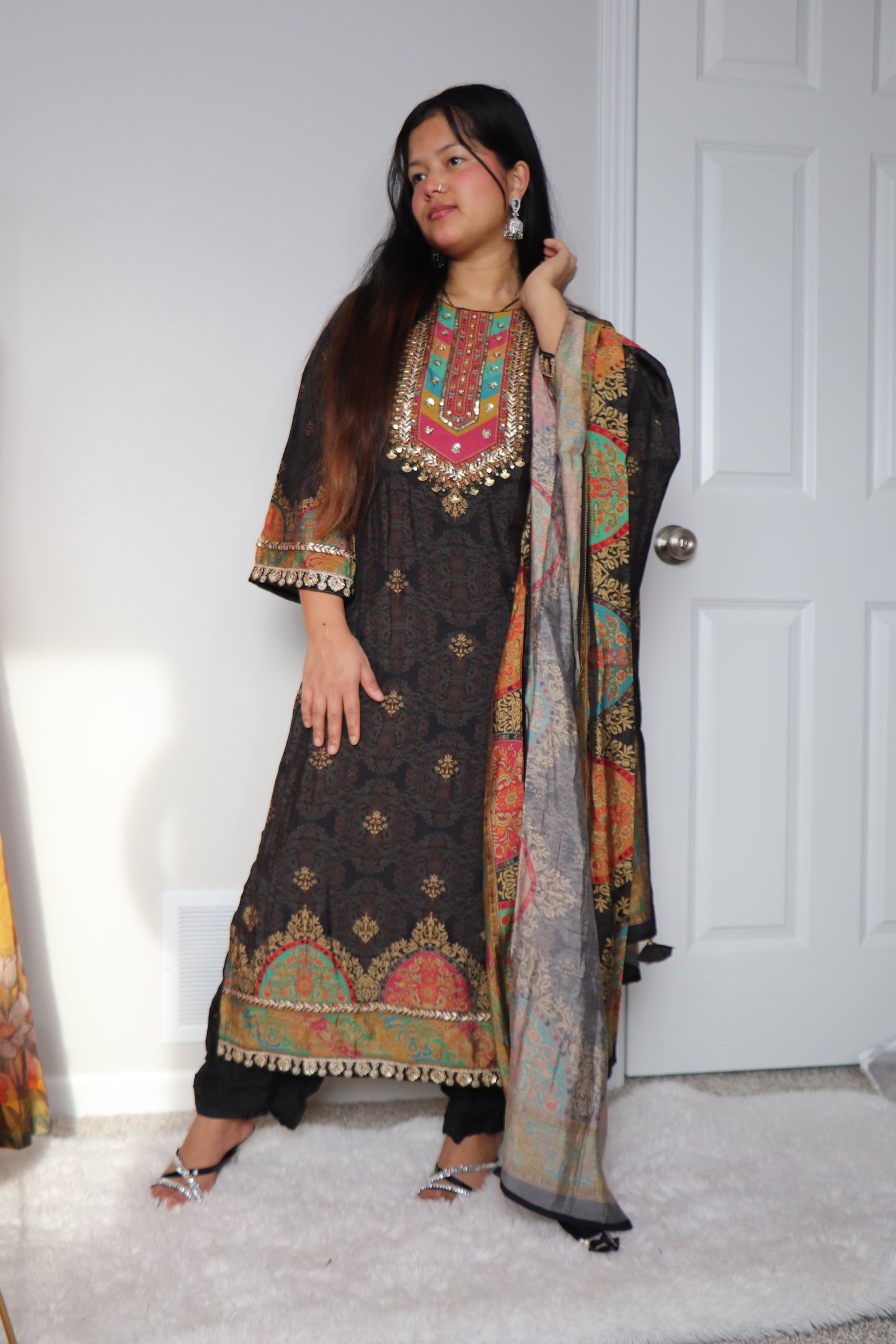 Women Kurta Set.