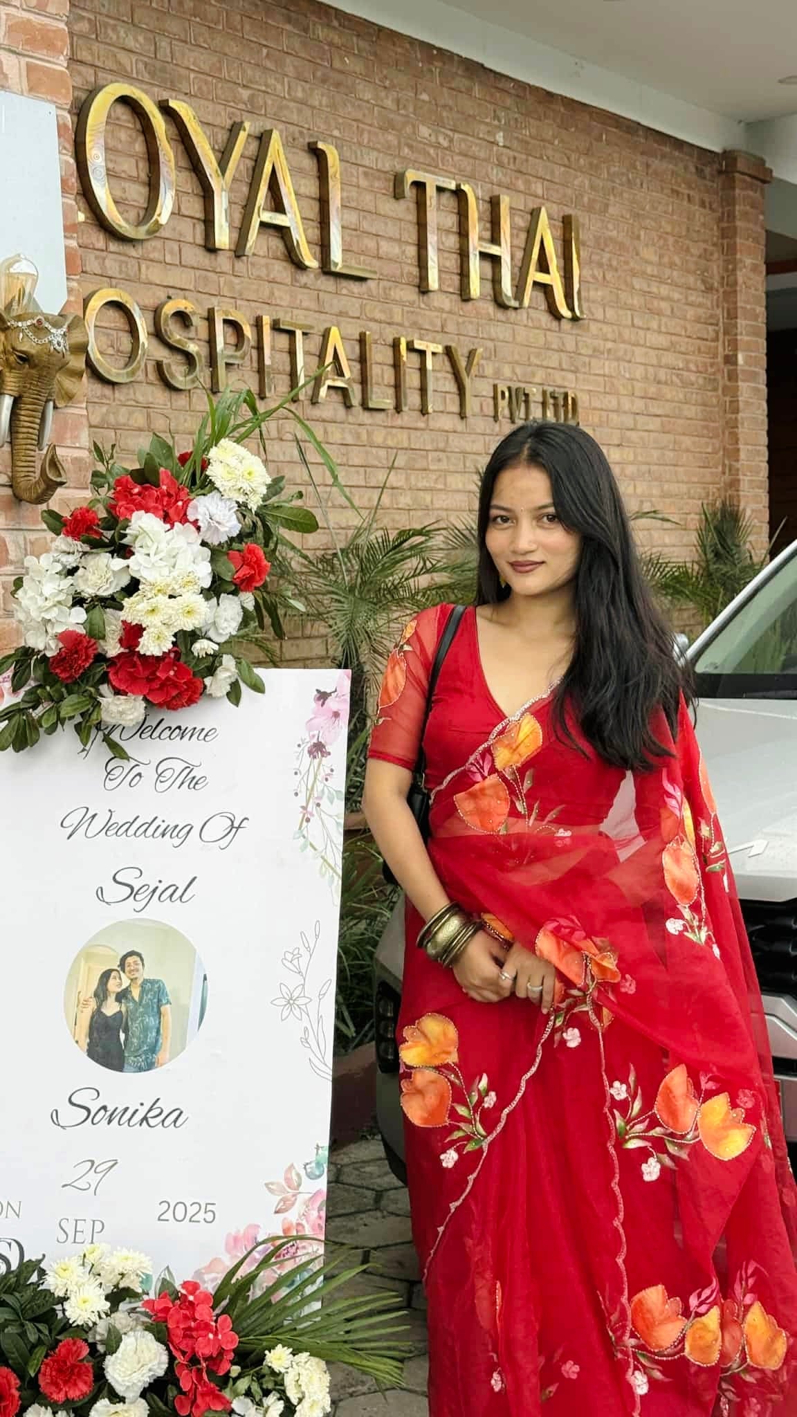 Premium Glass tissue brush printed handwork saree with stiched blouse.